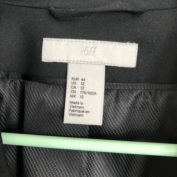 H&M Black Blazer Jacket - Picture 2 of 6